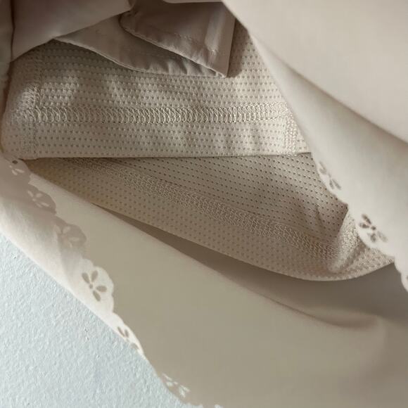 5/$25 Greg Norman Woman's X-Lite Laser Cut Scalloped Hem Golf Skort XS New - Picture 5 of 10